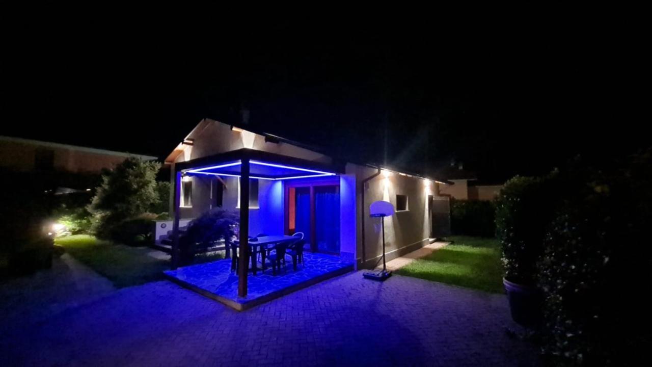 Villa Iris -Pet Friendly Stay - Garden - Private Parking- Bike Friendly Holiday House Colico Kültér fotó
