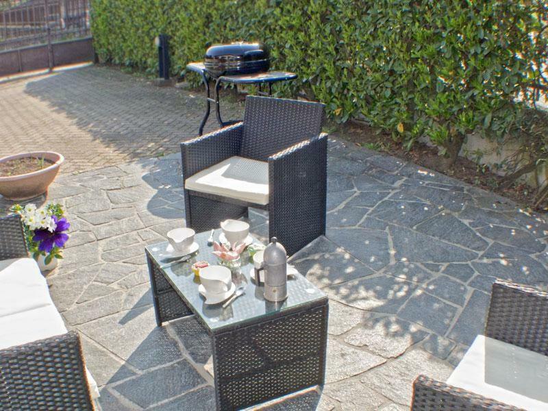 Villa Iris -Pet Friendly Stay - Garden - Private Parking- Bike Friendly Holiday House Colico Kültér fotó